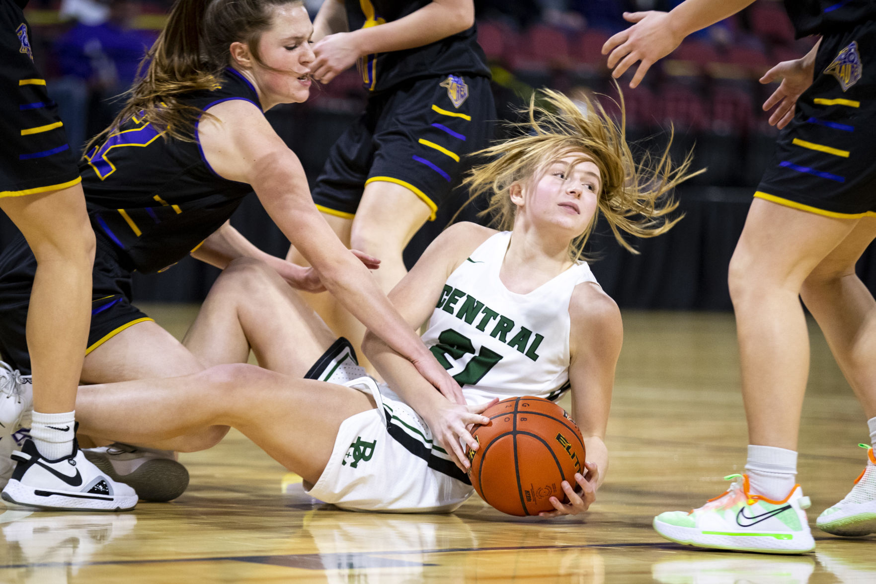 Laurel vs. Billings Central